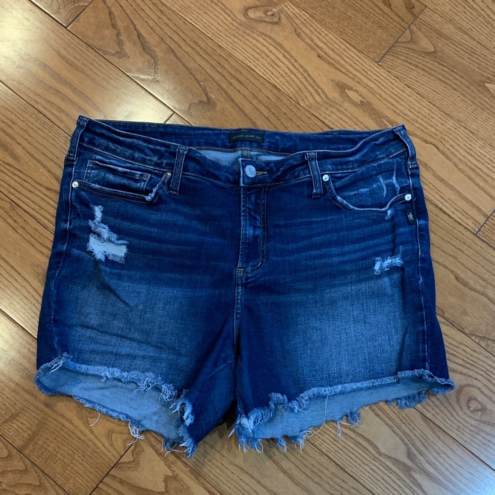 Silver Jeans size 18 Dark Blue Distressed Jean Shorts